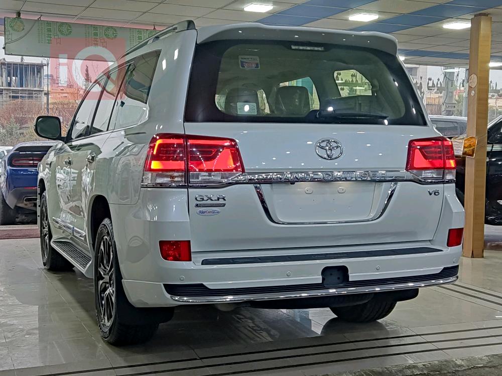 Toyota Land Cruiser